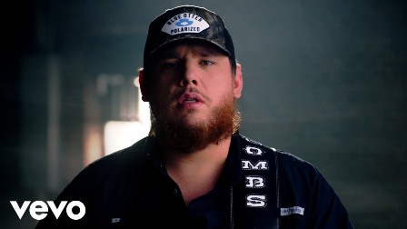 Doin’ This Lyrics - Luke Combs